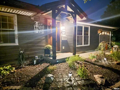 616 Seminary St, Flora, IL 62839 photo 56