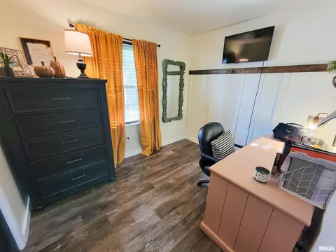 616 Seminary St, Flora, IL 62839 photo 42