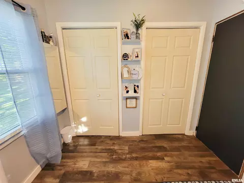 616 Seminary St, Flora, IL 62839 photo 40