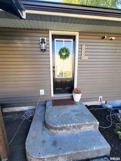 616 Seminary St, Flora, IL 62839 photo 57