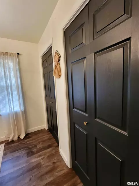 616 Seminary St, Flora, IL 62839 photo 35