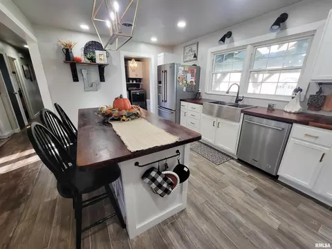 616 Seminary St, Flora, IL 62839 photo 18