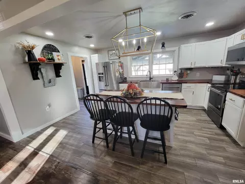 616 Seminary St, Flora, IL 62839 photo 20