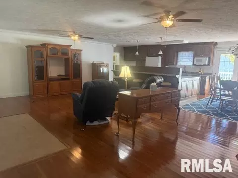 601 N 33rd St, Herrin, IL 62948 photo 8