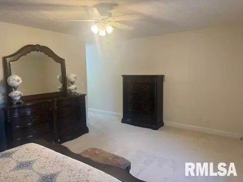 601 N 33rd St, Herrin, IL 62948 photo 14
