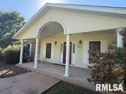 601 N 33rd St, Herrin, IL 62948 photo 4