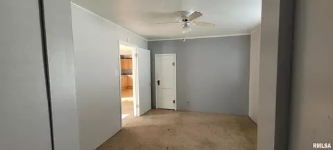 124 E Last St, Mount Vernon, IL 62864 photo 5