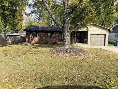 5 Ronnie, Centralia, IL 62801