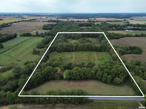 000 950 E County Rd, Cisne, IL 62823