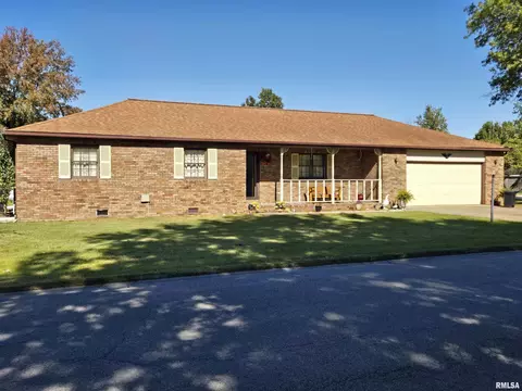 1708 Remington Ct, Marion, IL 62959