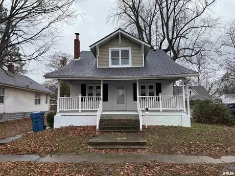 315 S Pullen St, Centralia, IL 62801