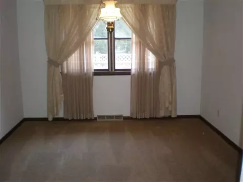 524 E Pine St, Metamora, IL 61548 photo 8