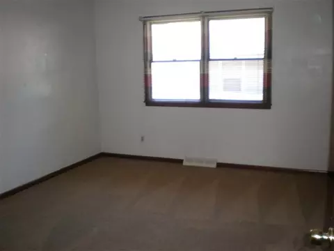 524 E Pine St, Metamora, IL 61548 photo 12