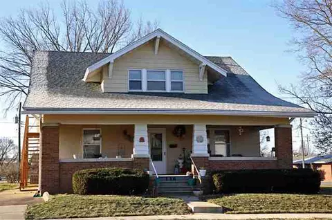 136 E Madison, Morton, IL 61550 photo 1