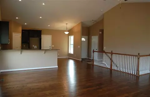 129 Hillside Ct, Dunlap, IL 61525 photo 4