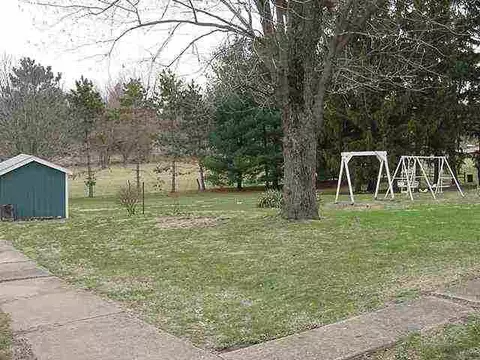 401 E Parkside, Washburn, IL 61570 photo 3