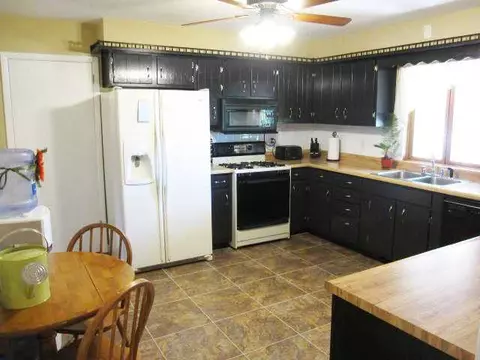 536 Oak St, Metamora, IL 61548 photo 11
