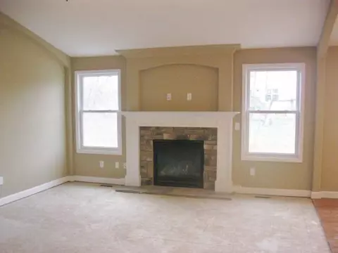 9502 W Lake Camelot Dr, Mapleton, IL 61547 photo 2