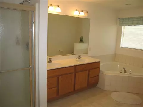 10919 N Parkview Pointe, Dunlap, IL 61525 photo 8