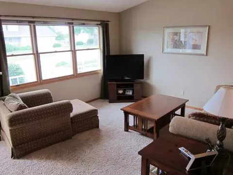2106 Mitchell, Eureka, IL 61530 photo 5