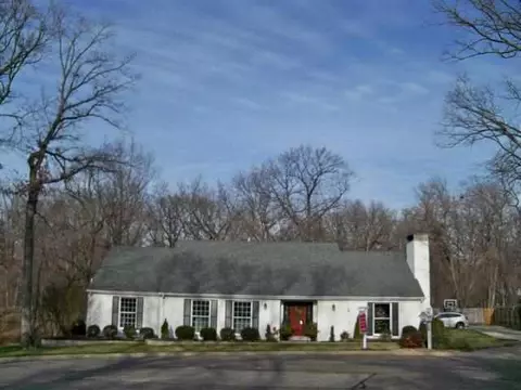 105 Forestview, Morton, IL 61550 photo 1
