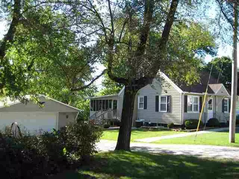 1014 Timberlane, Eureka, IL 61530 photo 1
