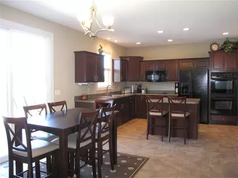 2113 W Liams Way, Dunlap, IL 61525 photo 4
