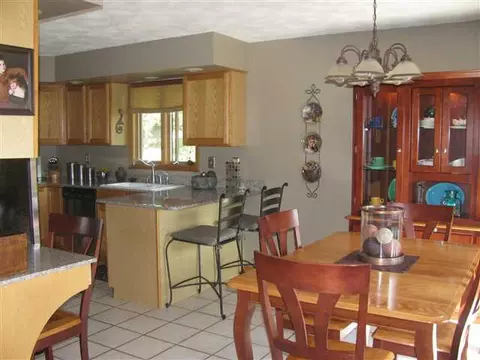 4628 S Queen Aleta Ct, Mapleton, IL 61547 photo 6