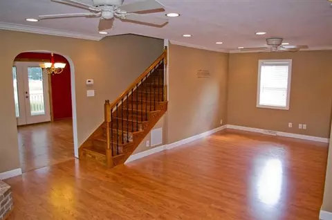 302 State St, Castleton, IL 61426 photo 2