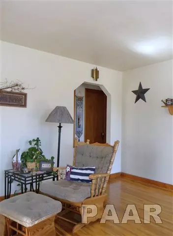 313 Barbara Rd, Pekin, IL 61554 photo 6
