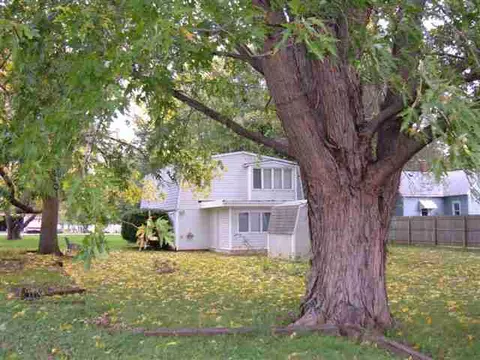 126 E 6th, Dunfermline, IL 61524 photo 3
