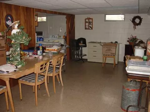 523 E Robinson, Goodfield, IL 61742 photo 11