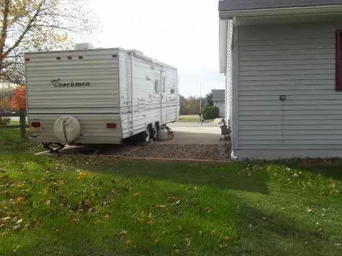 901 Cedar Ct, Eureka, IL 61530 photo 15