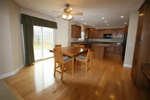 414 Westminster Rd, Germantown Hills, IL 61548 photo 5