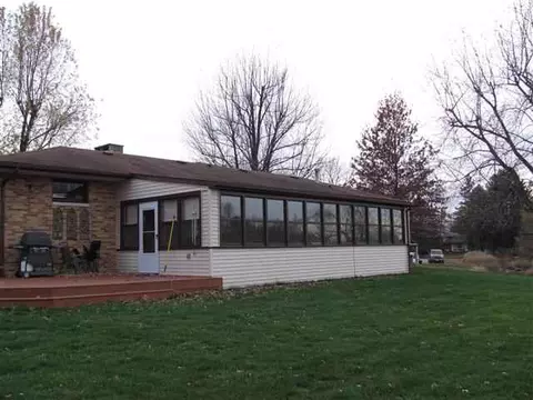 16192 E Cherokee Rd, Cuba, IL 61427 photo 2