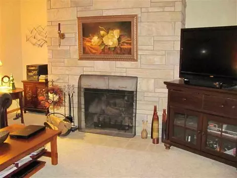 16192 E Cherokee Rd, Cuba, IL 61427 photo 8