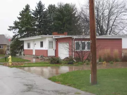 313 S Main St, Congerville, IL 61729 photo 1