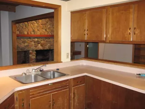 313 S Main St, Congerville, IL 61729 photo 2