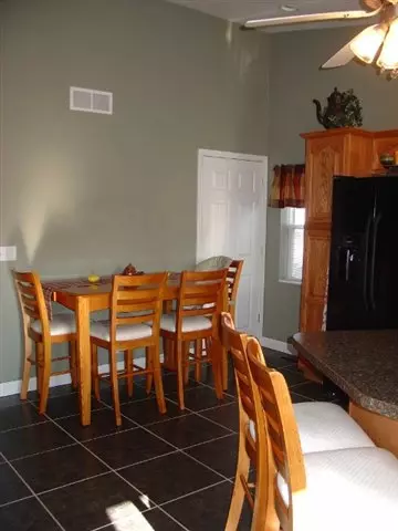 314 E Harrison, Eureka, IL 61530 photo 7