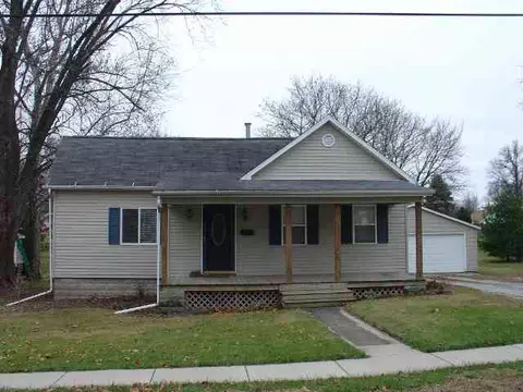 314 E Harrison, Eureka, IL 61530 photo 1