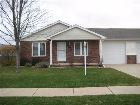 215 Easy St, Washington, IL 61571 photo 1