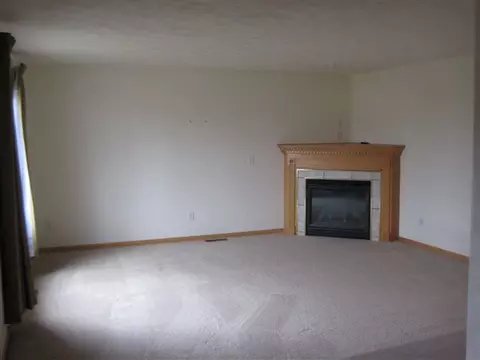 215 Easy St, Washington, IL 61571 photo 2