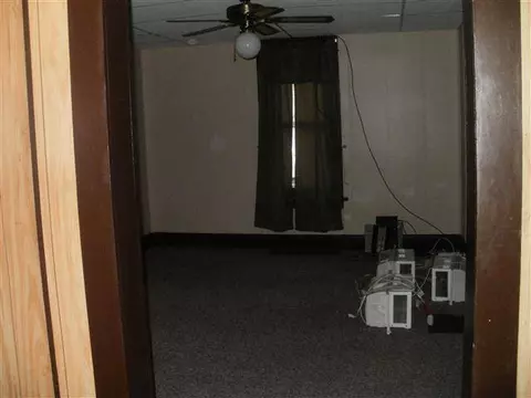 847 E Ash, Canton, IL 61520 photo 6