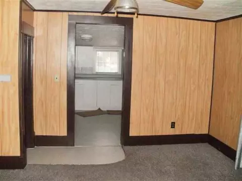 847 E Ash, Canton, IL 61520 photo 8