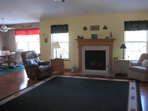 801 Simon St, Washington, IL 61571 photo 6