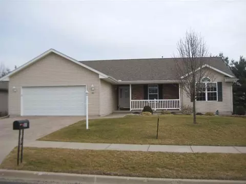 801 Simon St, Washington, IL 61571 photo 1