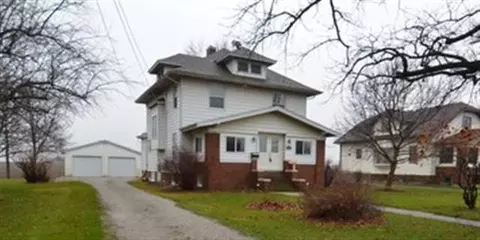 407 W 4th St, Minonk, IL 61760 photo 1