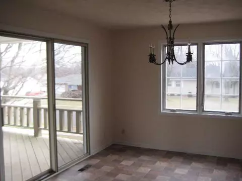 1201 Hampton Rd, Washington, IL 61571 photo 6