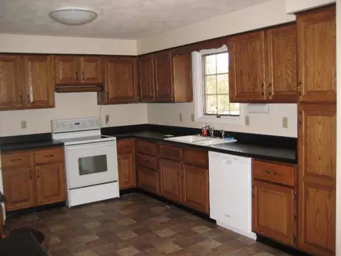 1201 Hampton Rd, Washington, IL 61571 photo 8