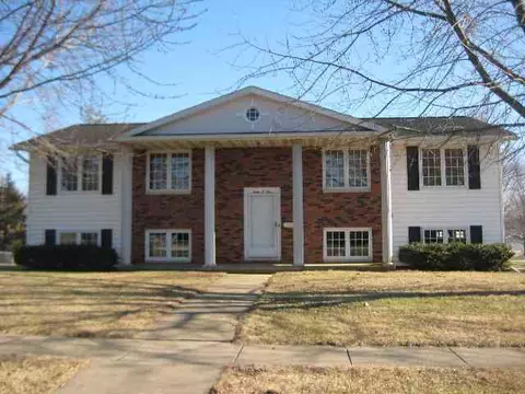1201 Hampton Rd, Washington, IL 61571 photo 1